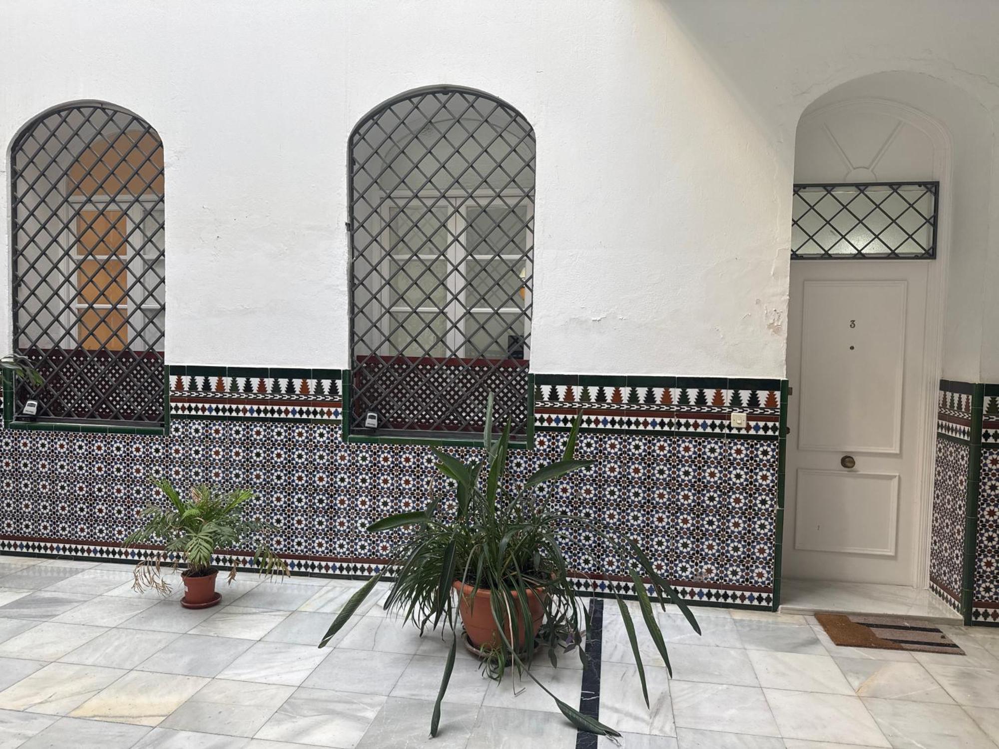 Pikis Center Sevilla Extérieur photo